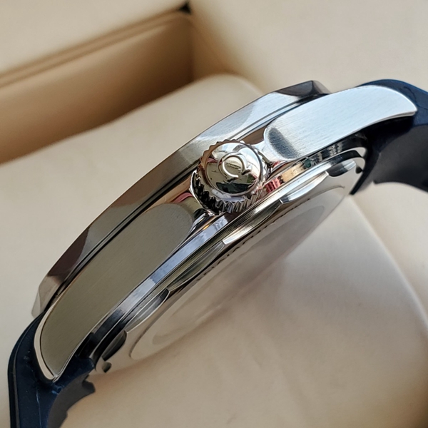 オメガ時計素材ディテール